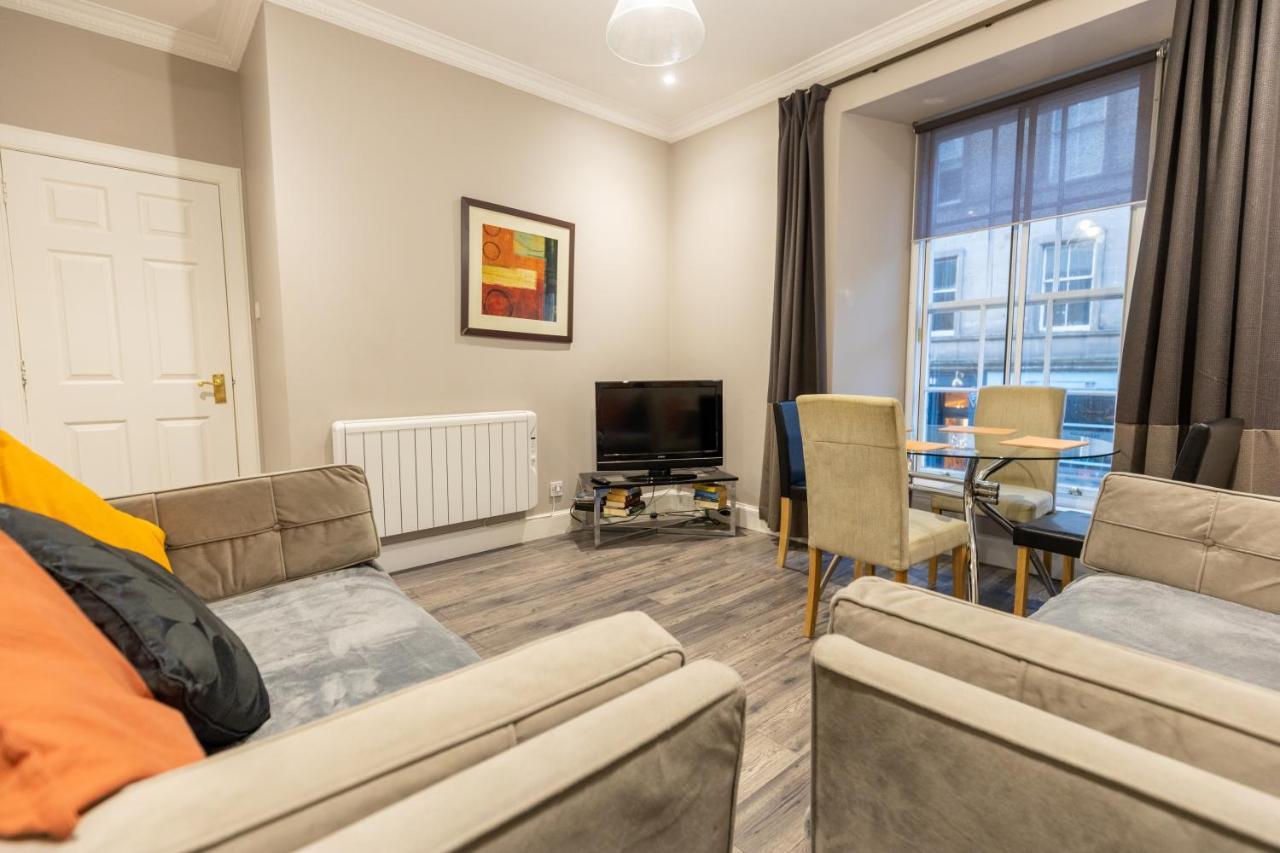 Two Bedroom Apartment Within Walking Distance To City Centre EDI Buitenkant foto