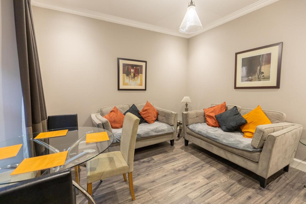 Two Bedroom Apartment Within Walking Distance To City Centre EDI Buitenkant foto