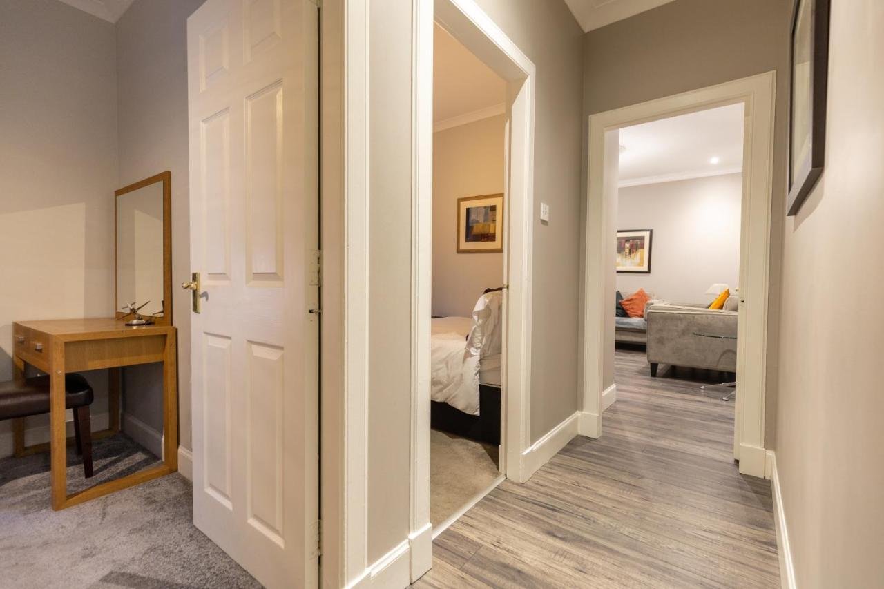 Two Bedroom Apartment Within Walking Distance To City Centre EDI Buitenkant foto