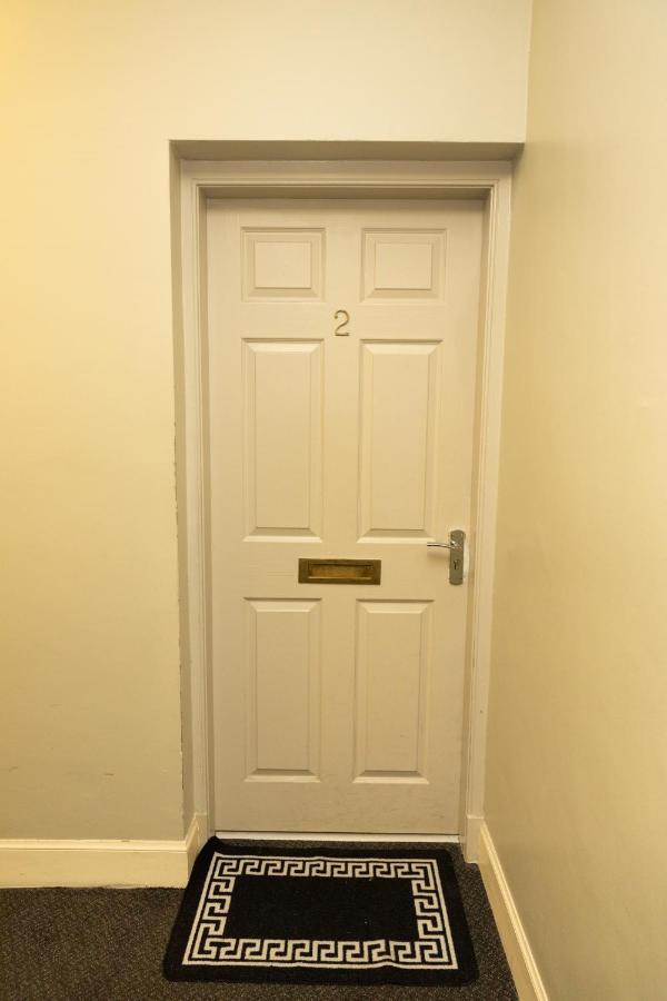 Two Bedroom Apartment Within Walking Distance To City Centre EDI Buitenkant foto